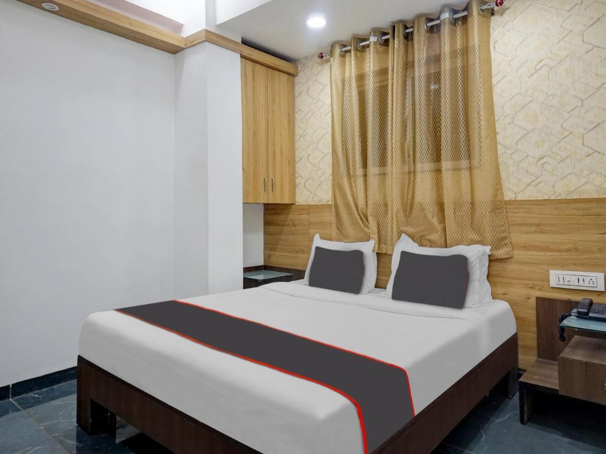 Hotel Collection O Galaxy Pune